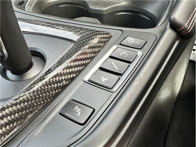 صورة مصغرة 32 لـ 2015 BMW M4