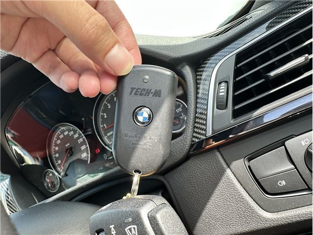 صورة مصغرة 33 لـ 2015 BMW M4