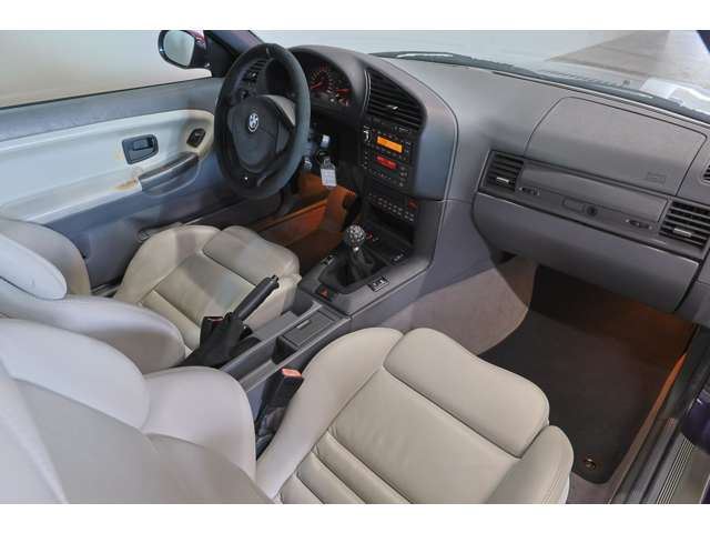 صورة مصغرة 56 لـ 1996 BMW M3