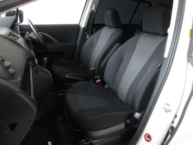 2011 Nissan LAFESTA — миниатюра 13