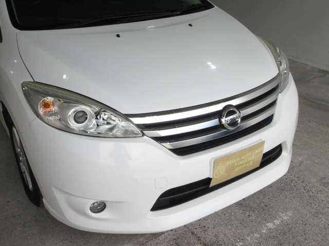 2011 Nissan LAFESTA — миниатюра 18