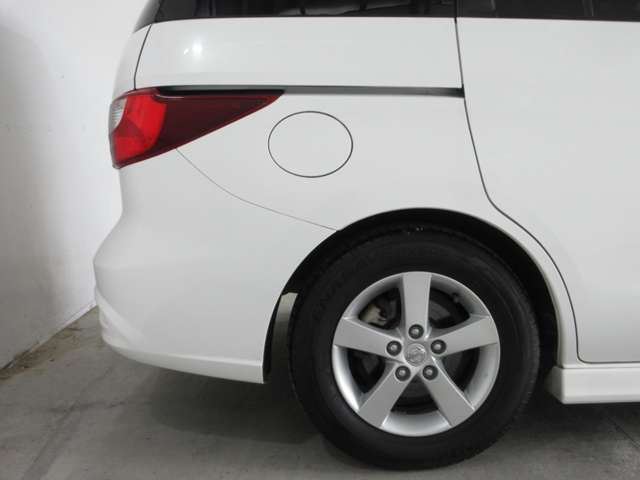 2011 Nissan LAFESTA — миниатюра 23