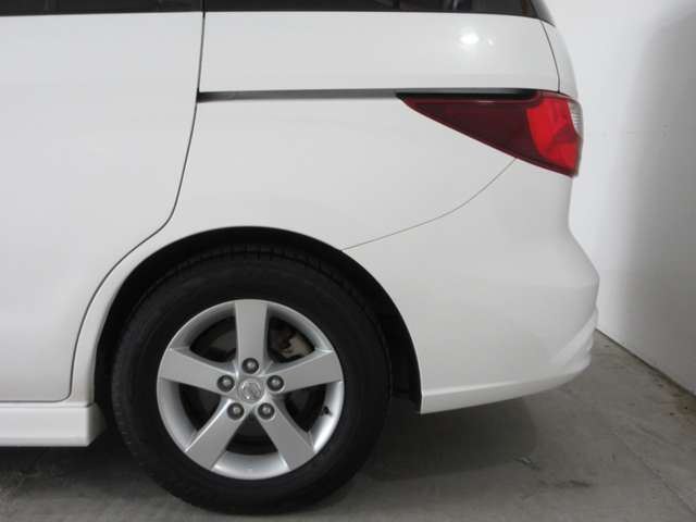 2011 Nissan LAFESTA — миниатюра 28