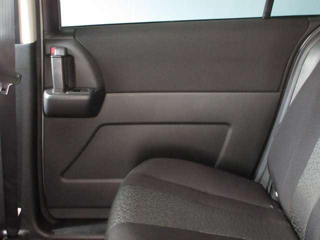 2011 Nissan LAFESTA — миниатюра 42