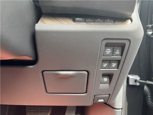 صورة مصغرة 34 لـ 2024 Lexus LM