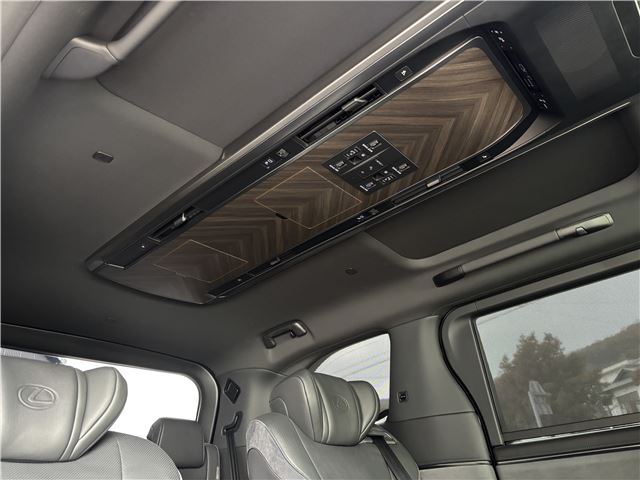 صورة مصغرة 58 لـ 2024 Lexus LM