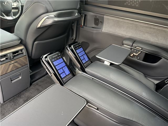 صورة مصغرة 65 لـ 2024 Lexus LM