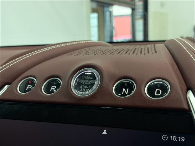 2021 Aston Martin DBX — миниатюра 33