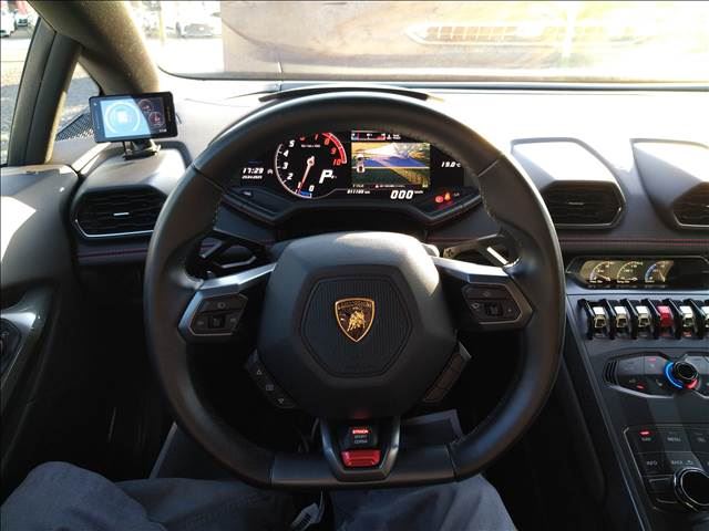 2015 Lamborghini HURACAN — миниатюра 11