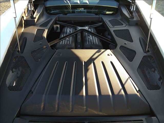 2015 Lamborghini HURACAN — миниатюра 19