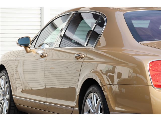 2006 Bentley FLYING SPUR — миниатюра 18
