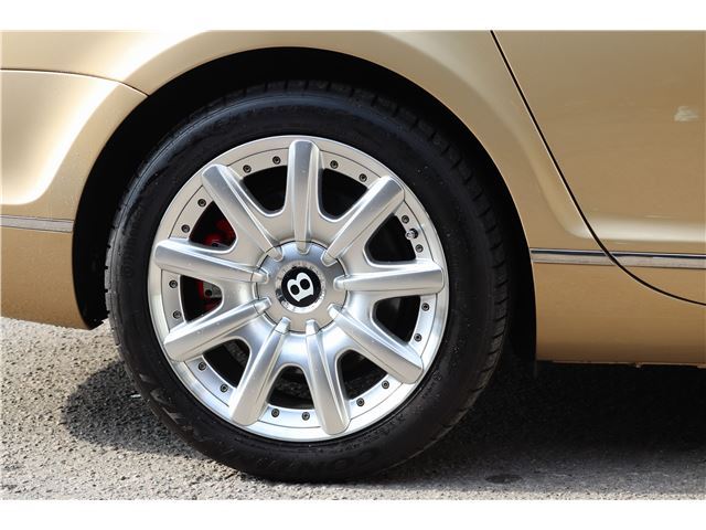 2006 Bentley FLYING SPUR — миниатюра 23