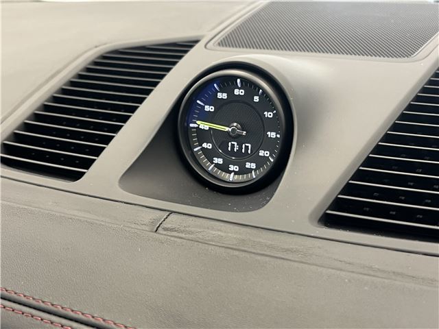 2020 Porsche CAYENNE COUPE — миниатюра 34