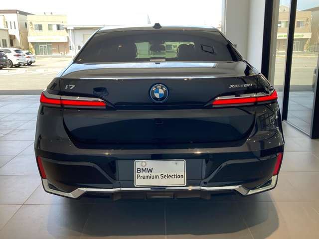2025 BMW I7 — миниатюра 12
