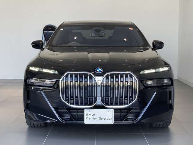 2025 BMW I7 — фото 2