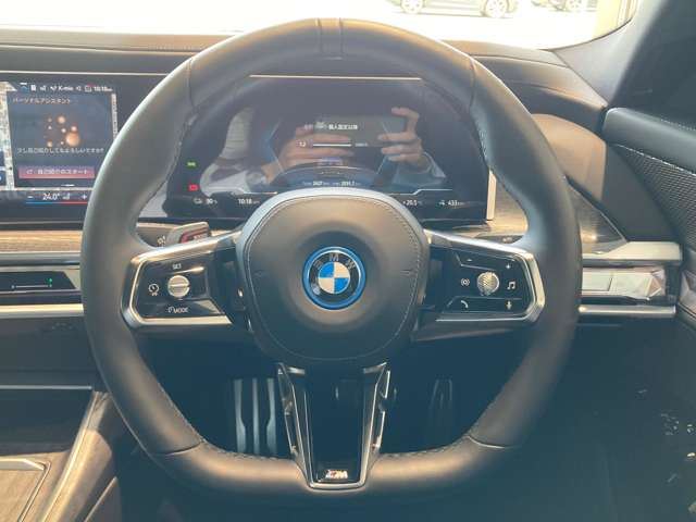 2025 BMW I7 — миниатюра 30