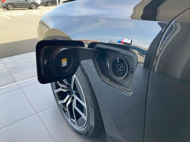 2025 BMW I7 — миниатюра 55