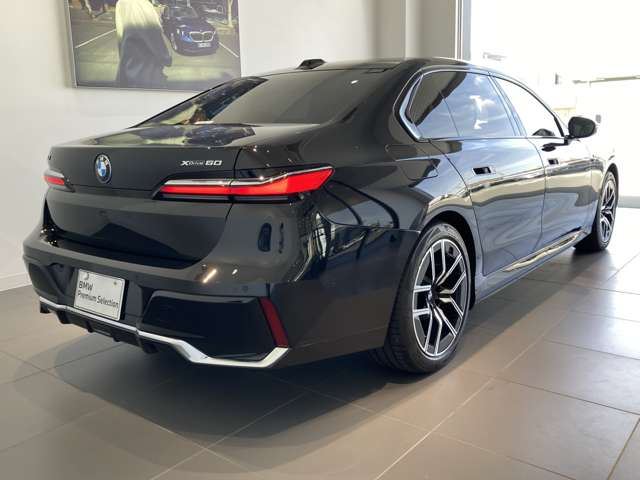 2025 BMW I7 — фото 4