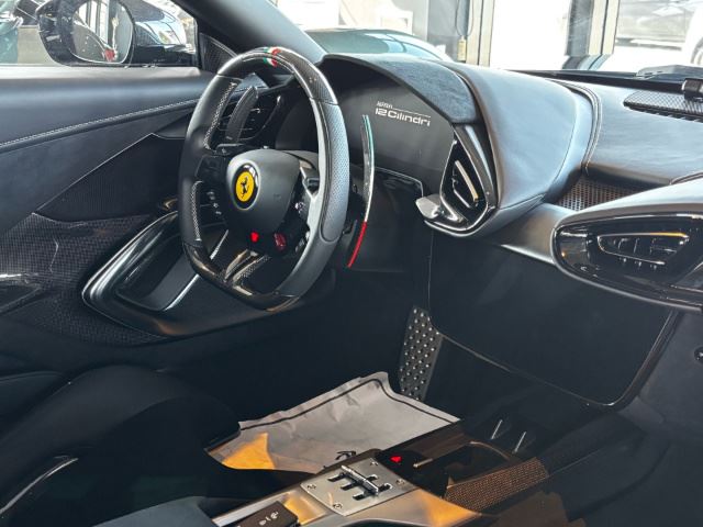 صورة 9 لـ 2025 Ferrari 12CILINDRI