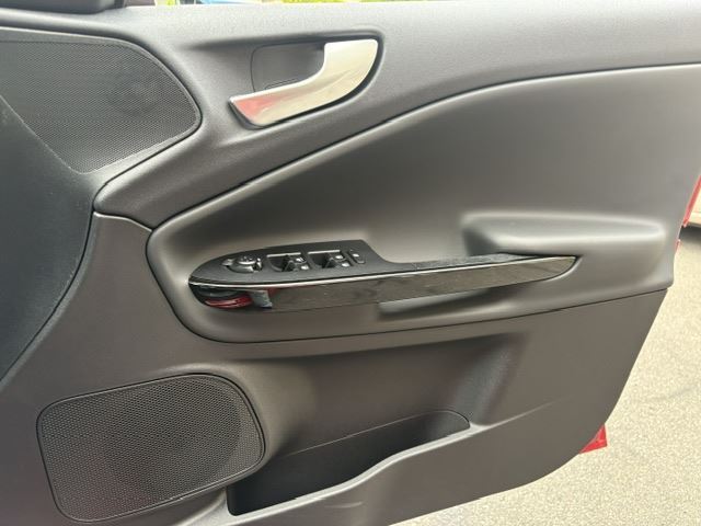 صورة مصغرة 12 لـ 2012 ALFA Romeo GIULIETTA