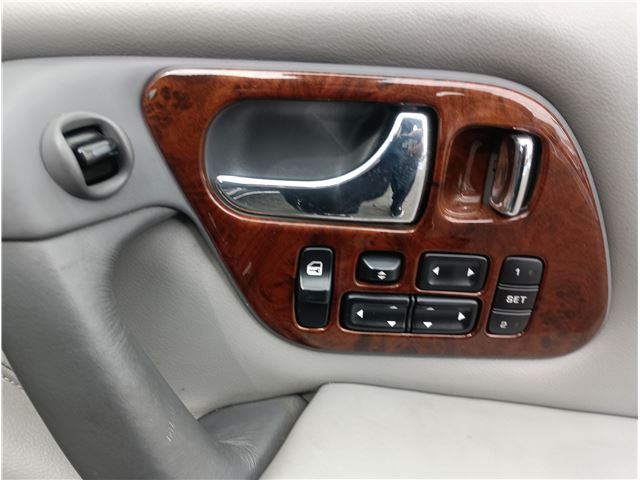 صورة مصغرة 22 لـ 2002 Nissan PRESIDENT