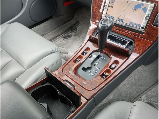صورة مصغرة 40 لـ 2002 Nissan PRESIDENT