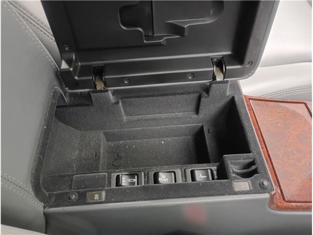 صورة مصغرة 42 لـ 2002 Nissan PRESIDENT