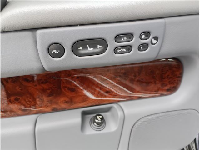 صورة مصغرة 58 لـ 2002 Nissan PRESIDENT
