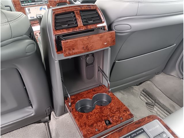 صورة مصغرة 64 لـ 2002 Nissan PRESIDENT