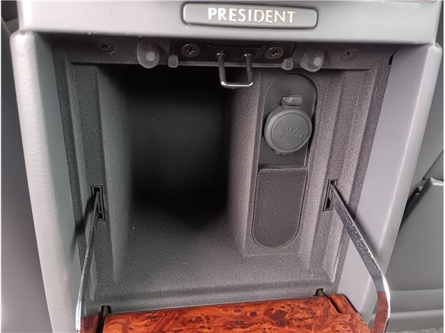 صورة مصغرة 65 لـ 2002 Nissan PRESIDENT