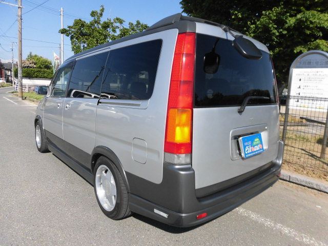 1997 Honda STEP WAGON — фото 3
