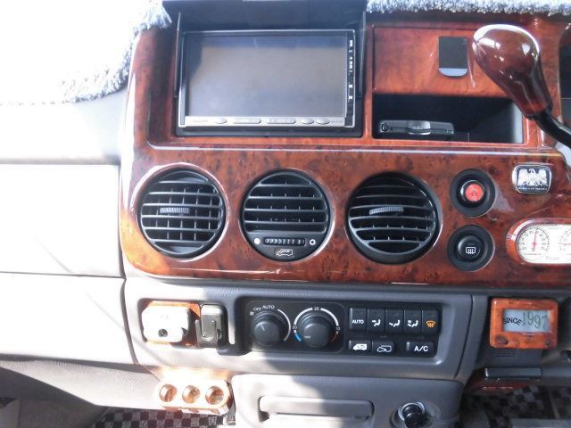 1997 Honda STEP WAGON — миниатюра 12