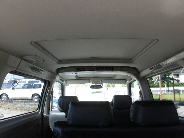 1997 Honda STEP WAGON — миниатюра 19