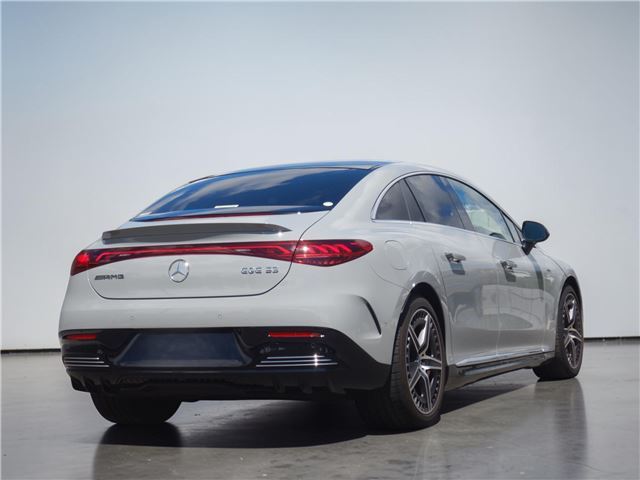 2024 Mercedes-BENZ EQE AMG photo 2