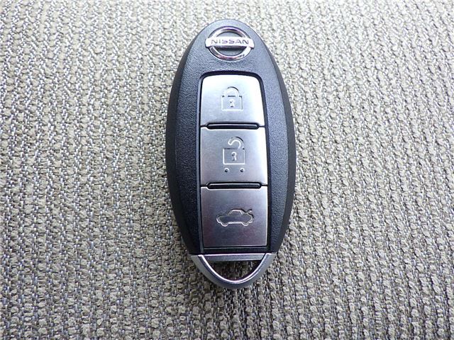 2010 Nissan BLUEBIRD — миниатюра 12