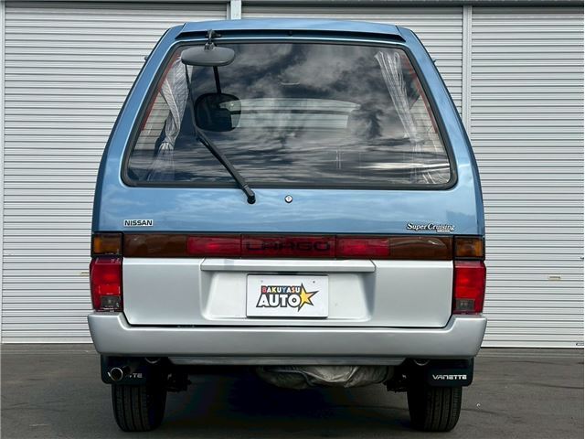 صورة 9 لـ 1989 Nissan VANETTE LARGO COACH