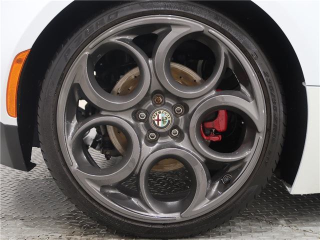صورة مصغرة 18 لـ 2015 ALFA Romeo 4C