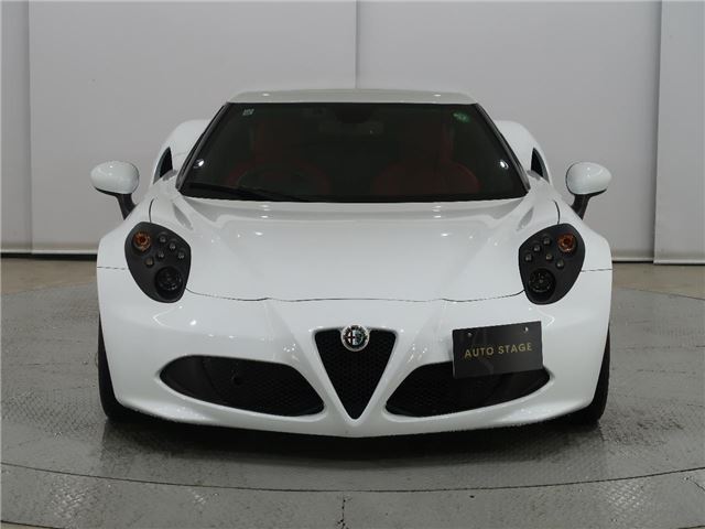 صورة 10 لـ 2015 ALFA Romeo 4C