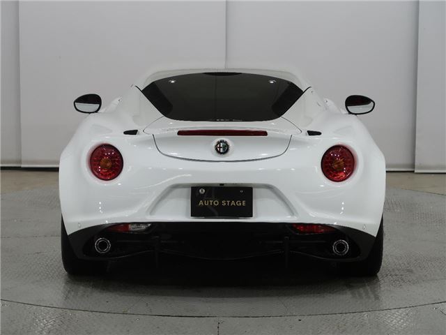 صورة 6 لـ 2015 ALFA Romeo 4C