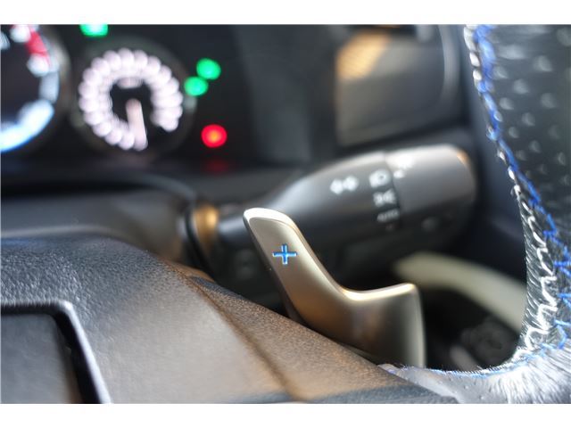 2016 Lexus GS F — миниатюра 25