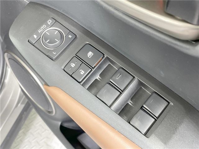 2014 Lexus NX — миниатюра 18