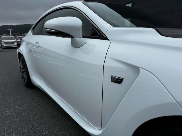 صورة مصغرة 17 لـ 2015 Lexus RC F