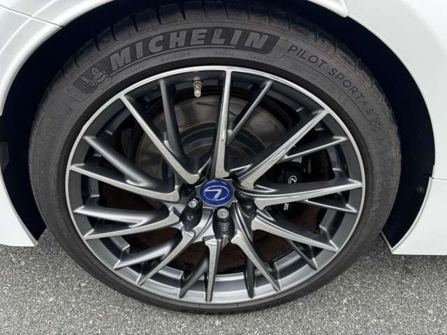 صورة مصغرة 21 لـ 2015 Lexus RC F
