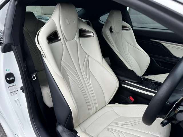 صورة مصغرة 24 لـ 2015 Lexus RC F