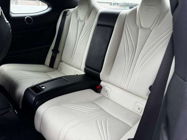 صورة مصغرة 55 لـ 2015 Lexus RC F