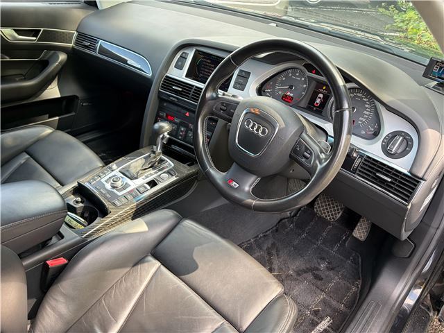 2010 AUDI S6 — миниатюра 26