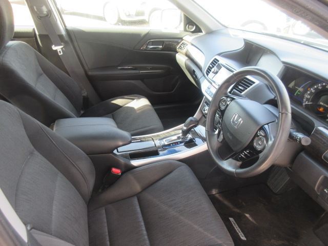 صورة مصغرة 11 لـ 2013 Honda ACCORD HYBRID