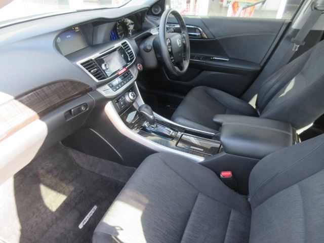 2013 Honda ACCORD HYBRID — фото 6