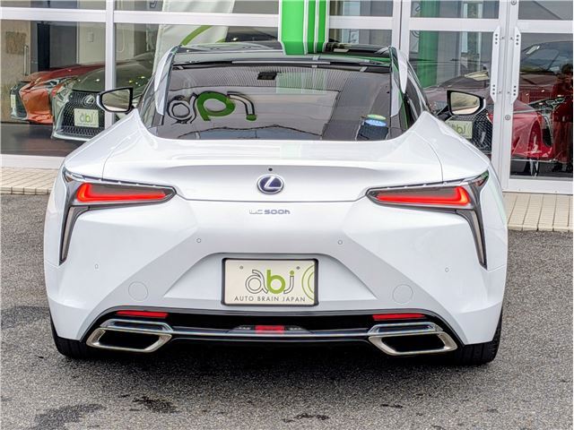2017 Lexus LC — миниатюра 21