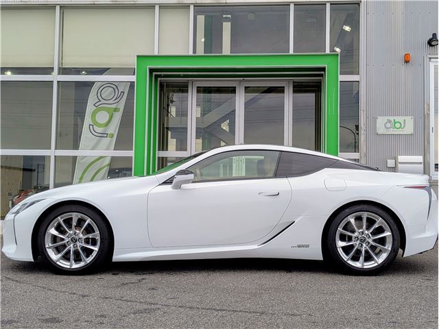 2017 Lexus LC — миниатюра 24